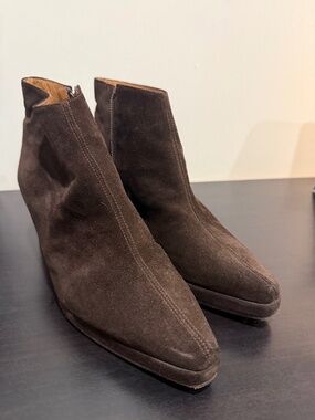 EPISODE | Brown Suede Ankle Bootie